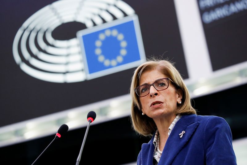 &copy; Reuters. La commissaire européenne à la Santé, Stélla Kyriakídou au Parlement européen à Strasbourg, France. /Photo prise le 24 novembre 2021/REUTERS/Julien Warnand