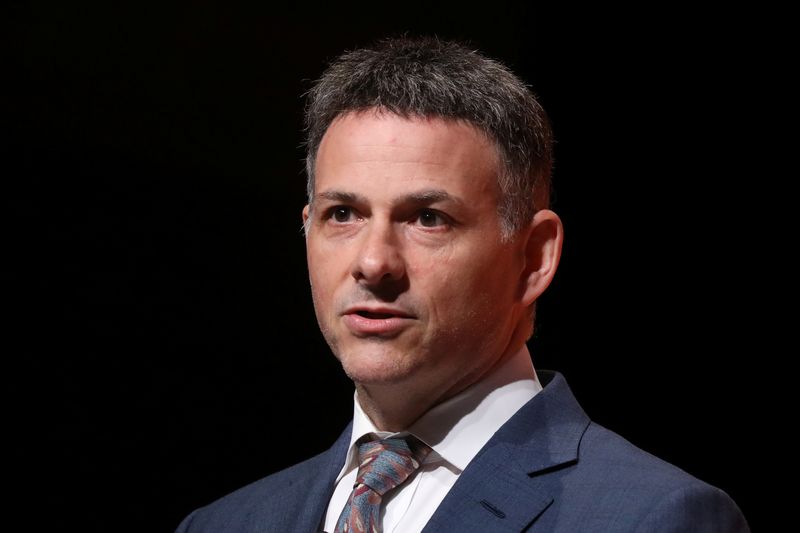 &copy; Reuters. FILE PHOTO: David Einhorn,ÊPresident, Greenlight Capital, Inc. speaks during the 2019 Sohn Investment Conference in New York City, U.S., May 6, 2019. REUTERS/Brendan McDermid