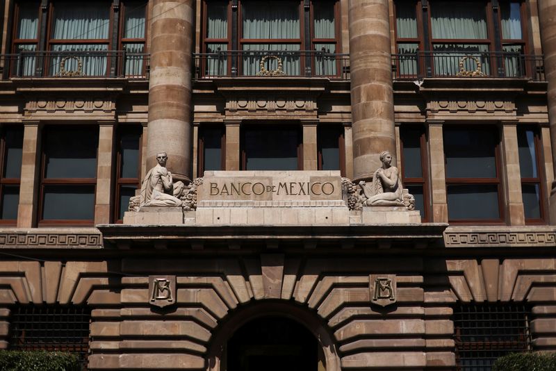 &copy; Reuters. The Bank of Mexico logo is seen on the facade of an office building in downtown Mexico City, Mexico, February 9, 2022. REUTERS/Edgard Garrido