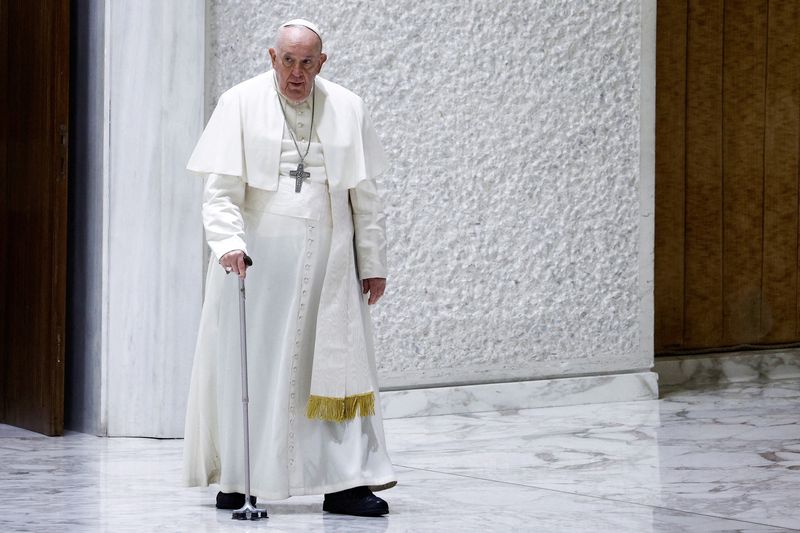 &copy; Reuters. Papa Francisco chega para audiência geral semanal no Vaticano
18/01/2023
REUTERS/Guglielmo Mangiapane