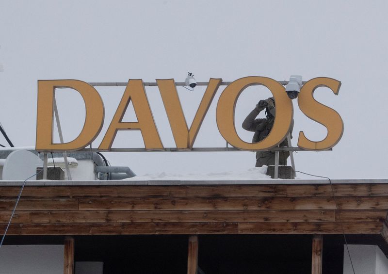 Davos 2023: Global trade rethink: 'race of the big pockets'?