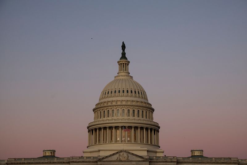 © Reuters. FILE PHOTO: A view of the U.S. Capitol building as the sunrises in Washington, U.S., February 10, 2022. REUTERS/Brendan McDermid