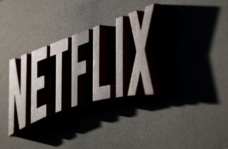 &copy; Reuters. A Netflix logo is pictured in Los Angeles, California, U.S., September 15, 2022. REUTERS/Mario Anzuoni/File Photo