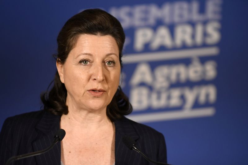 &copy; Reuters. L'ancienne ministre de la Santé Agnès au siège de sa campagne pour les élections municipales à Paris, France, le 15 mars 2020/Julien De Rosa/Pool via REUTERS