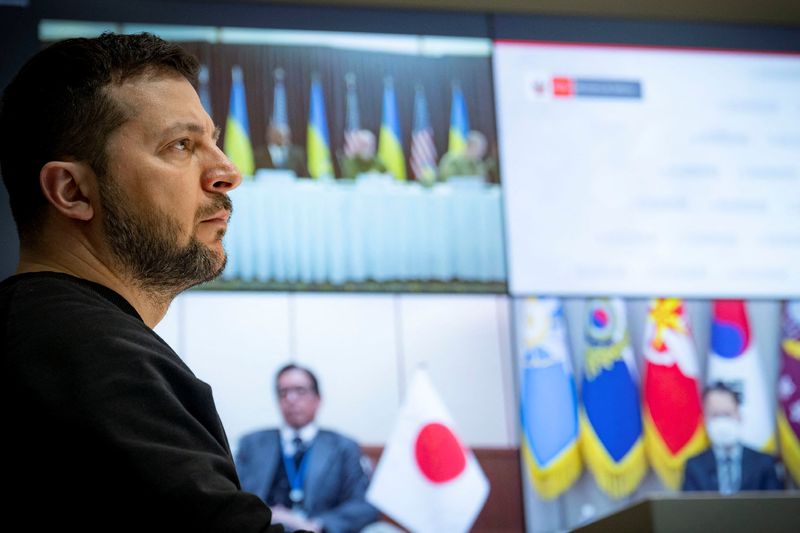 &copy; Reuters. Ukraine's President Volodymyr Zelenskiy speaks via video link during a meeting of ministers of defence at Ramstein Air Base in Germany to discuss how to help Ukraine defend itself, amid Russia's attack on Ukraine continues, in Kyiv, Ukraine January 20, 20