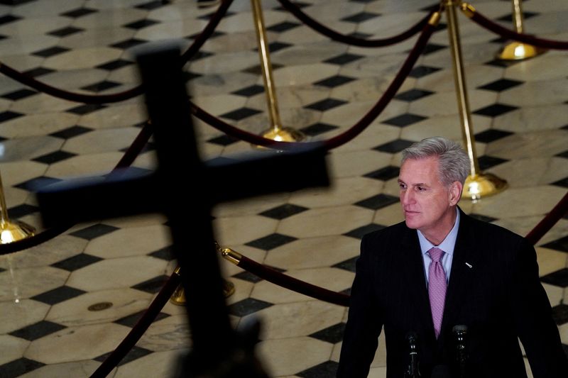 © Reuters. FILE PHOTO: U.S. Speaker of the House Kevin McCarthy (R-CA) speaks to reporters at the U.S. Capitol in Washington, U.S., January 12, 2023. REUTERS/Elizabeth Frantz/File Photo