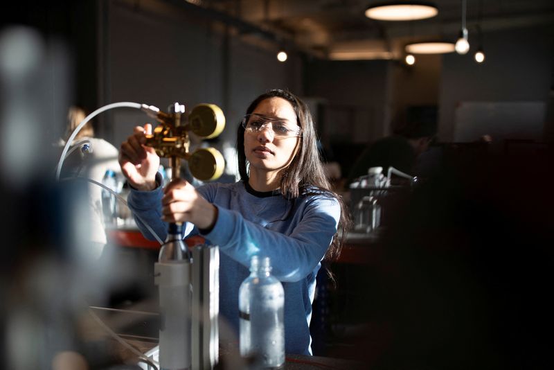 &copy; Reuters. FILE PHOTO: A engineer works in the water filter company Mitte in Berlin, Germany, January 21, 2020. Picture taken January 21, 2020. REUTERS/Axel Schmidt/File Photo