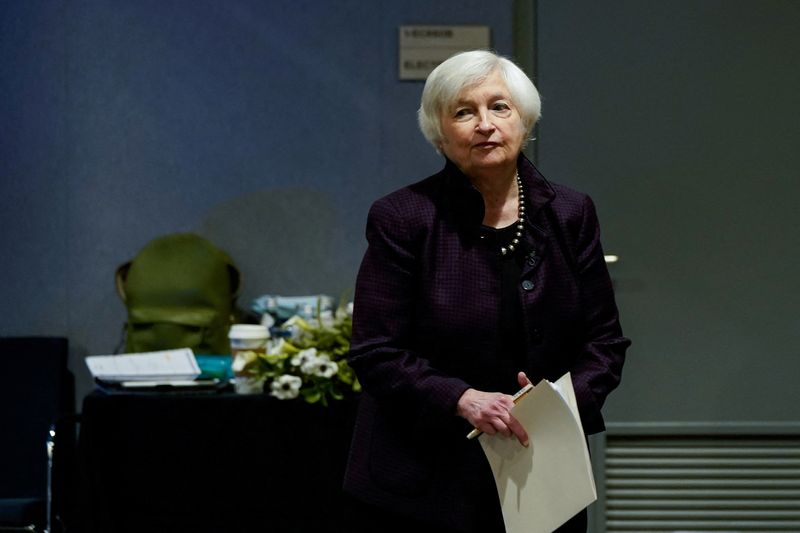 &copy; Reuters. FILE PHOTO: FILE PHOTO: U.S. Treasury Secretary Janet Yellen arrives to a news conference during the Annual Meetings of the International Monetary Fund and World Bank in Washington, U.S., October 14, 2022. REUTERS/Elizabeth Frantz/File Photo/File Photo
