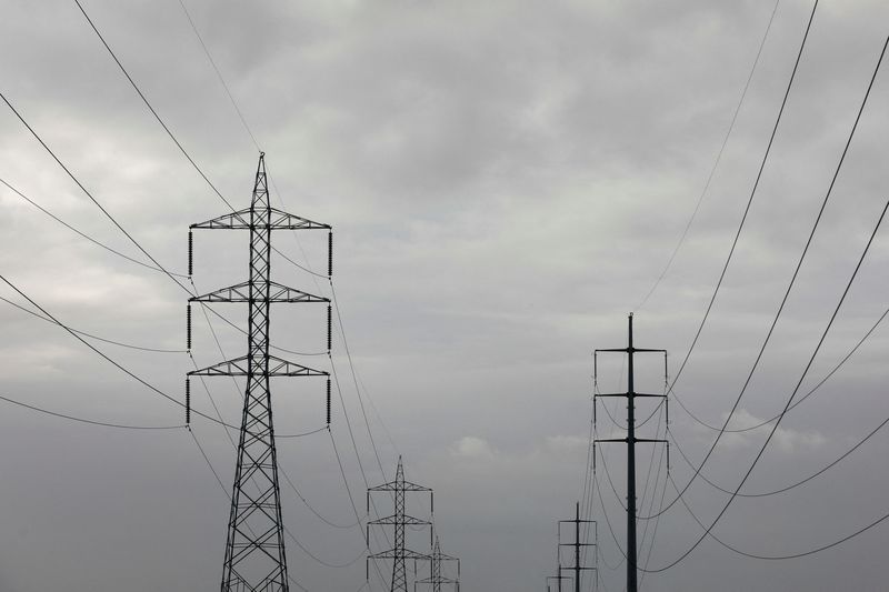 Pakistan begins restoring power after second major grid breakdown in months