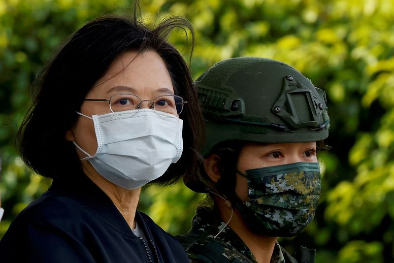 &copy; Reuters. Presidente de Taiwan, Tsai Ing-wen, visita base militar, em Chiayi, Taiwan
06/01/2023
REUTERS/Ann Wang