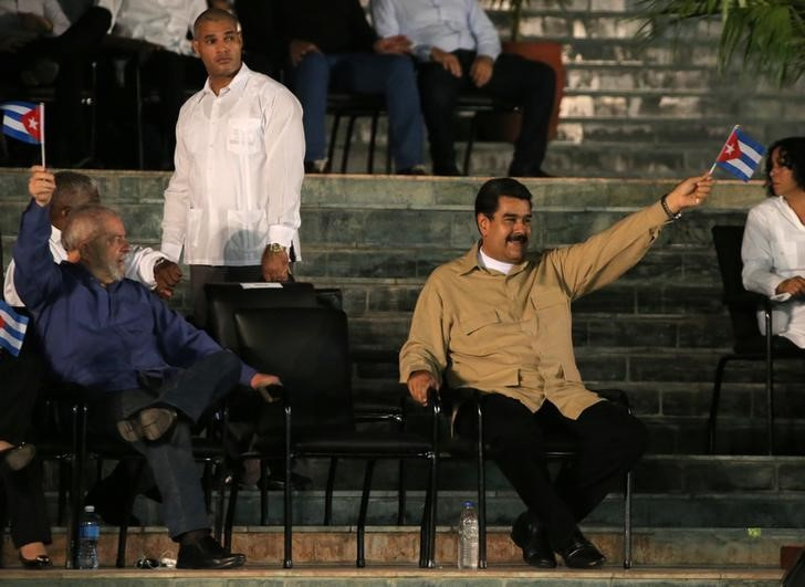 &copy; Reuters. Lula e Maduro participam de homenagem a Fidel Castro, em Cuba, em 2016
03/12/2016
REUTERS/Carlos Barría