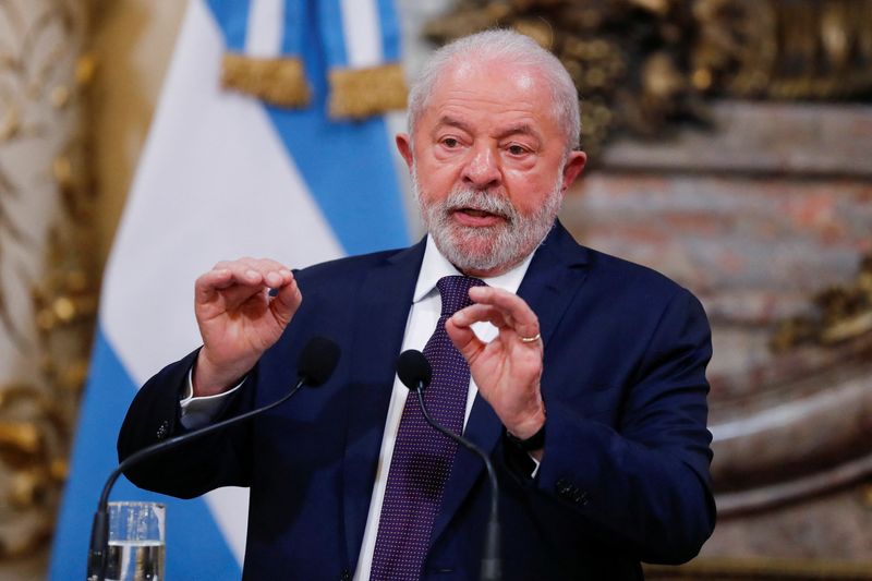 &copy; Reuters. Lula dá entrevista coletiva ao lado do presidente argentino, Alberto Fernández, em Buenos Aires
23/01/2023
REUTERS/Agustin Marcarian