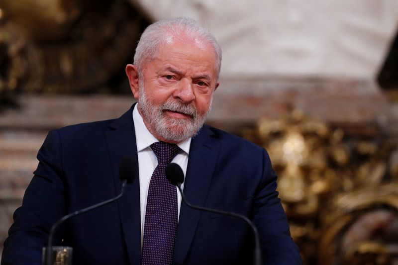 &copy; Reuters. Brazil's President Luiz Inacio Lula da Silva attends a bilateral agreement signing ceremony with Argentina's President Alberto Fernandez (not pictured), during Lula da Silva's first official visit abroad since his inauguration, at the Casa Rosada presiden