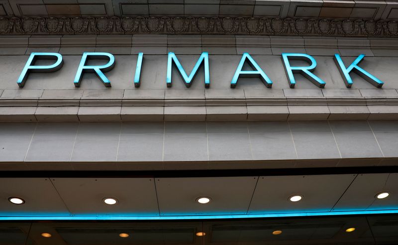 &copy; Reuters. Un magasin Primark à Oxford Street, à Londres, en Grande-Bretagne. /Photo prise le 16 janvier 2023/REUTERS/Peter Nicholls