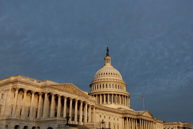 © Reuters. FILE PHOTO: Morning breaks over the U.S. Capitol in Washington, U.S. January 10, 2023.  REUTERS/Jonathan Ernst