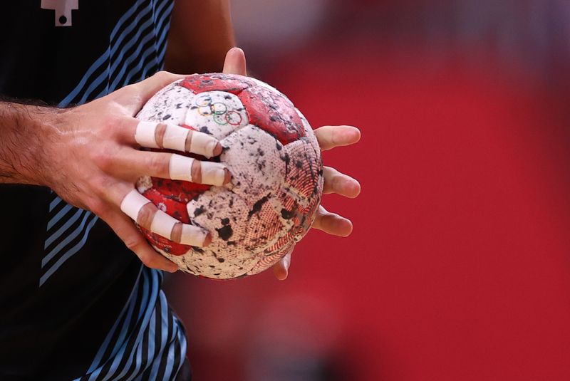 &copy; Reuters. Jeux Olympiques de Tokyo 2020 - Handball (Hommes - Groupe A) France contre l'Argentine au Stade national Yoyogi, à Tokyo, Japon /Photo prise le 24 juillet 2021/REUTERS/Gonzalo Fuentes