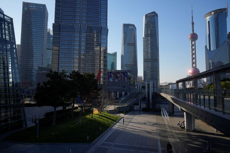&copy; Reuters. FILE PHOTO: An empty area is pictured in Lujiazui financial district, as coronavirus disease (COVID-19) outbreaks continue in Shanghai, China, December 19, 2022. REUTERS/Aly Song