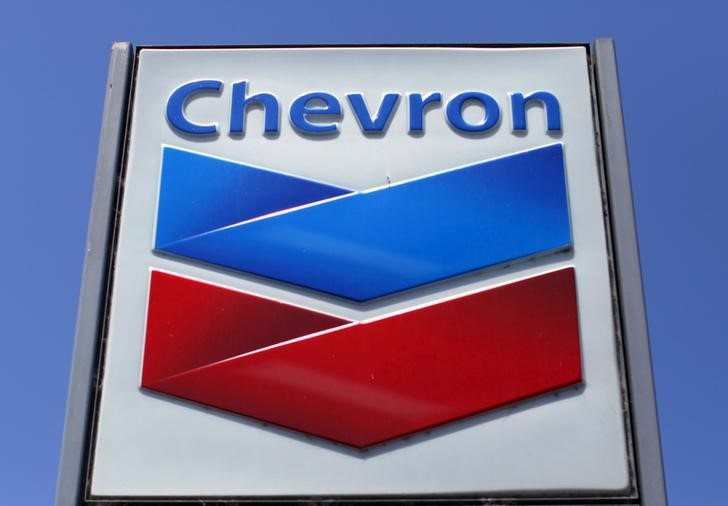 &copy; Reuters. Logotipo da Chevron em um posto de gasolina na Califórnia
25 de abril de 2013
REUTERS/Mike Blake/