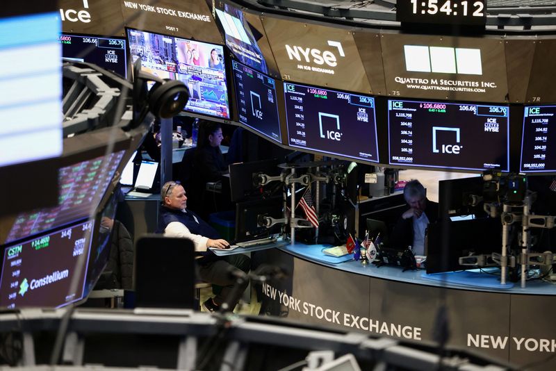 Wall Street closes green as GDP data eases recession worries