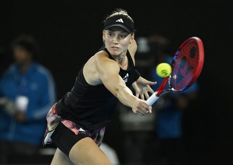 &copy; Reuters. Elena Rybakina rebate jogada na disputa contra Victoria Azarenka
26/01/2023
REUTERS/Jaimi Joy