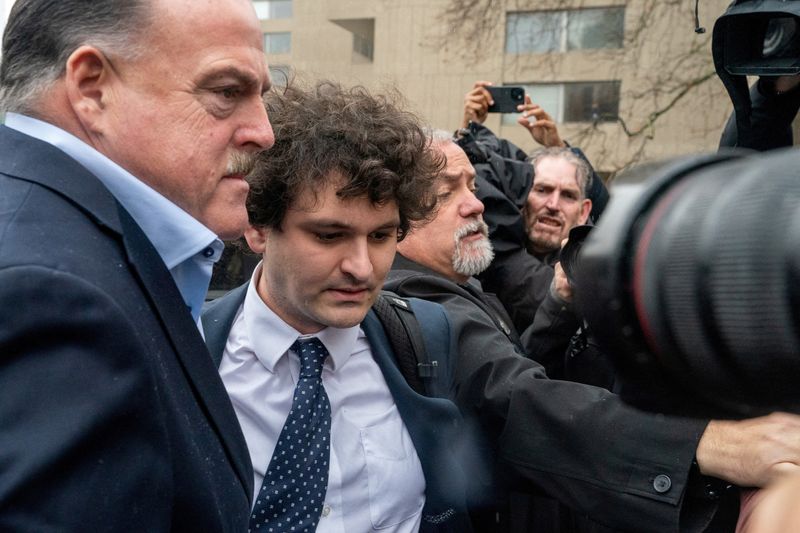 © Reuters. FILE PHOTO: Former FTX Chief Executive Sam Bankman-Fried, who faces fraud charges over the collapse of the bankrupt cryptocurrency exchange, arrives on the day of a hearing at Manhattan federal court in New York City, U.S. January 3, 2023. REUTERS/David Dee Delgado/File Photo