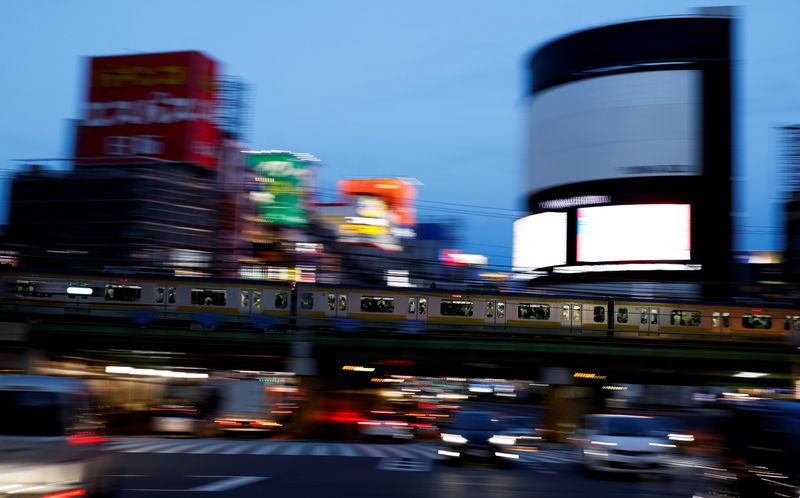 &copy; Reuters. 　１月２７日、総務省によると、１月の東京都区部消費者物価指数（生鮮食品を除く、コアＣＰＩ）は前年同月比４．３％上昇した。新宿駅で２０２１年撮影（２０２３年　ロイター/Ivan Alv