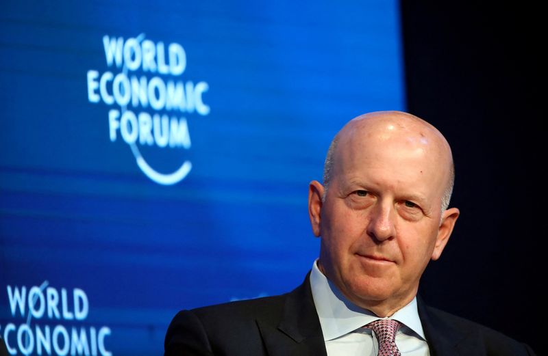 © Reuters. FILE PHOTO: Goldman Sachs' Chairman and CEO David Solomon attends a session at the 50th World Economic Forum (WEF) annual meeting in Davos, Switzerland, January 21, 2020. REUTERS/Denis Balibouse