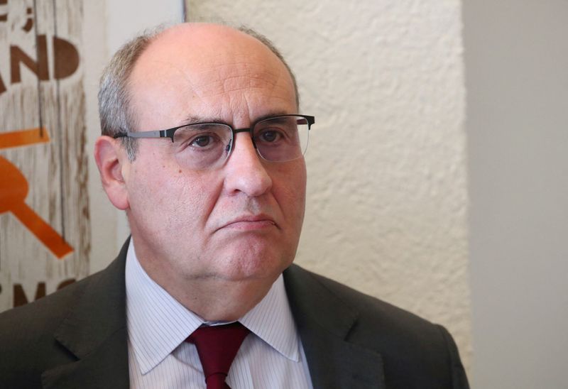 &copy; Reuters. FILE PHOTO: Antonio Vitorino, Director General of the International Organization for Migration (IOM), attends a news conference at the United Nations in Geneva, Switzerland, March 3, 2020. Picture taken March 3, 2020. REUTERS/Denis Balibouse