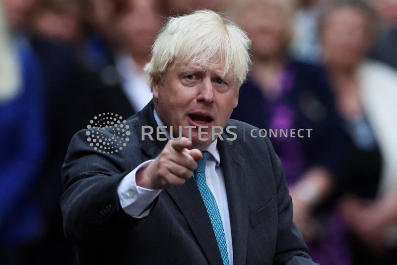 &copy; Reuters. L'ex primo ministro britannico Boris Johnson durante il suo discorso di addio a Downing Street. Londra, 6 settembre 2022. REUTERS/Phil Noble