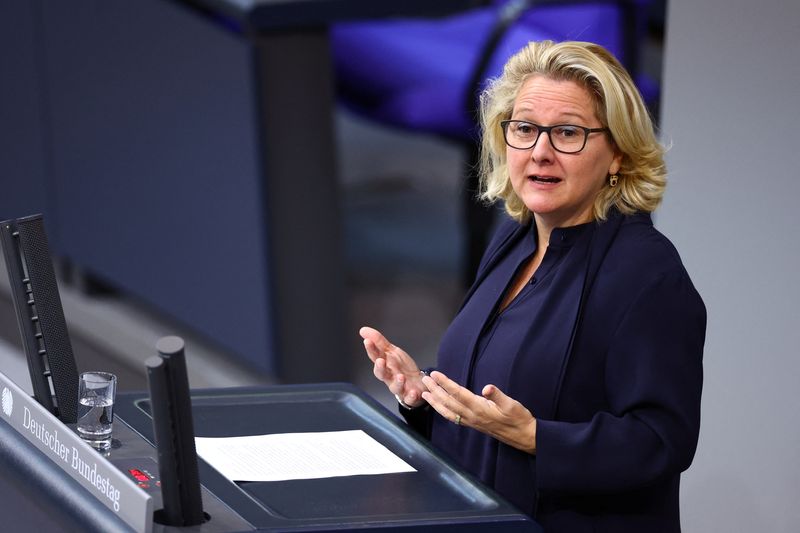 &copy; Reuters. Ministra do Desenvolvimento da Alemanha, Svenja Schulze, discursa no Parlamento alemão, em Berlim
29/09/2022
REUTERS/Lisi Niesner