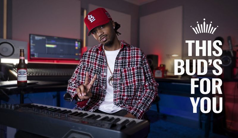 © Reuters. Hip hop record producer Metro Boomin participates in an ad for Budweiser in this undated handout. Budweiser/Handout via REUTERS 