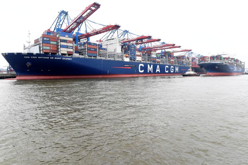 &copy; Reuters. FILE PHOTO: Container ships CMA CGM Antoine de Saint Exupery (L) and CMA CGM Nevada are moored at the loading terminal in the port of Hamburg, Germany March 15, 2018. REUTERS/Fabian Bimmer/File Photo