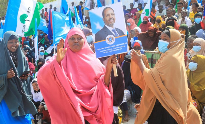 &copy; Reuters. أشخاص يشاركون خلال مسيرة في مقديشو بالصومال يوم 12 يناير كانون الثاني 2023. تصوير: فيصل عمر - رويترز.