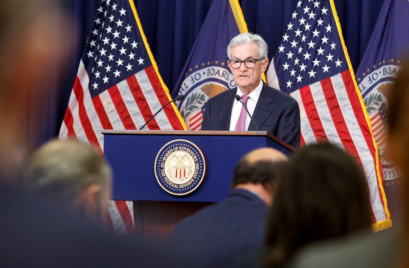 &copy; Reuters. Le président de la Réserve fédérale américaine, Jerome Powell, tient une conférence de presse après l'annonce par la Fed d'une hausse d'un quart de point des taux d'intérêt à Washington, États-Unis. /Photo prise le 1 février 2023/REUTERS/Jonat