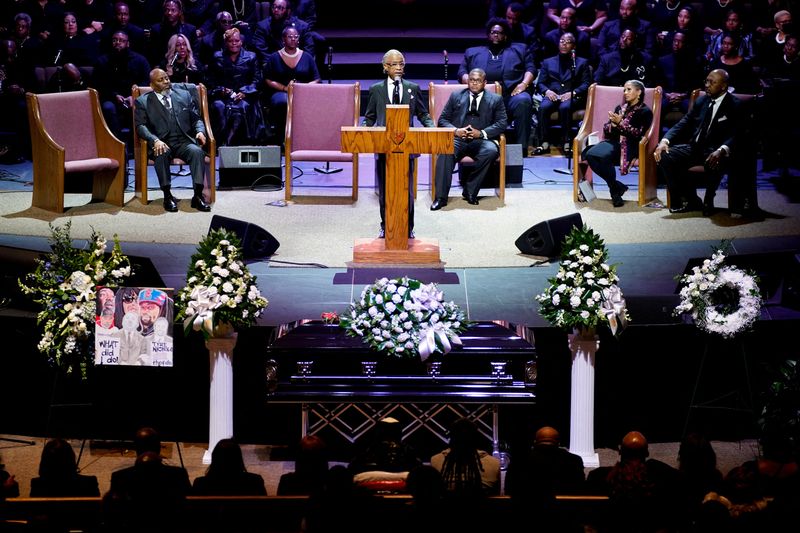 &copy; Reuters. Reverendo Al Sharpton durante o funeral de Tire Nichols na Mississippi Boulevard Christian Church, em Memphis, Tennessee, EUA. 01/02/2023.Andrew Nelles/Pool via REUTERS