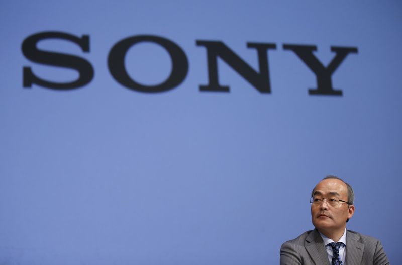&copy; Reuters. Sony Mobile Communications Inc President and CEO Hiroki Totoki speaks during a news conference to announce Sony's new Xperia Z4 smartphone in Tokyo April 20, 2015. REUTERS/Toru Hanai/Files