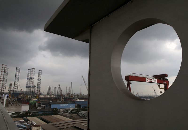 &copy; Reuters. FILE PHOTO: A view of a Keppel Corporation shipyard in Singapore January 19, 2016. REUTERS/Edgar Su