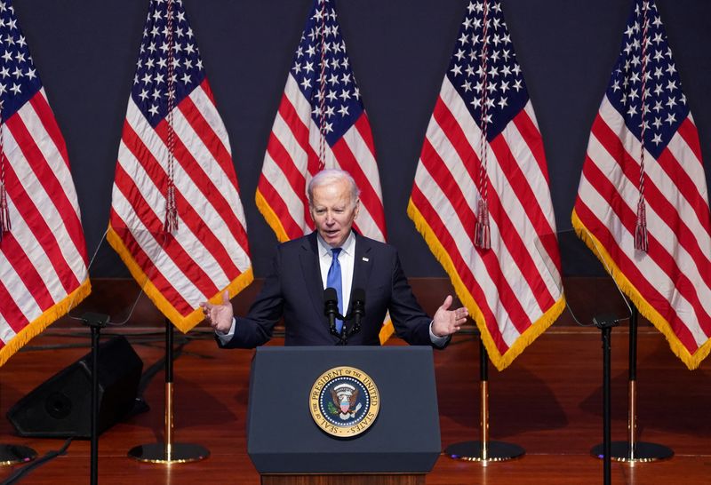 &copy; Reuters. U.S. President Joe Biden speaks at the National Prayer Breakfast at the Capitol in Washington, U.S., February 2, 2023. REUTERS/Kevin Lamarque
