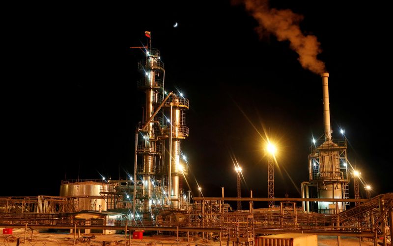 &copy; Reuters. FILE PHOTO: A Russian state flag flies on the top of a diesel plant in the Yarakta Oil Field, owned by Irkutsk Oil Company (INK), in Irkutsk Region, Russia March 10, 2019. Picture taken March 10, 2019. REUTERS/Vasily Fedosenko/File Photo