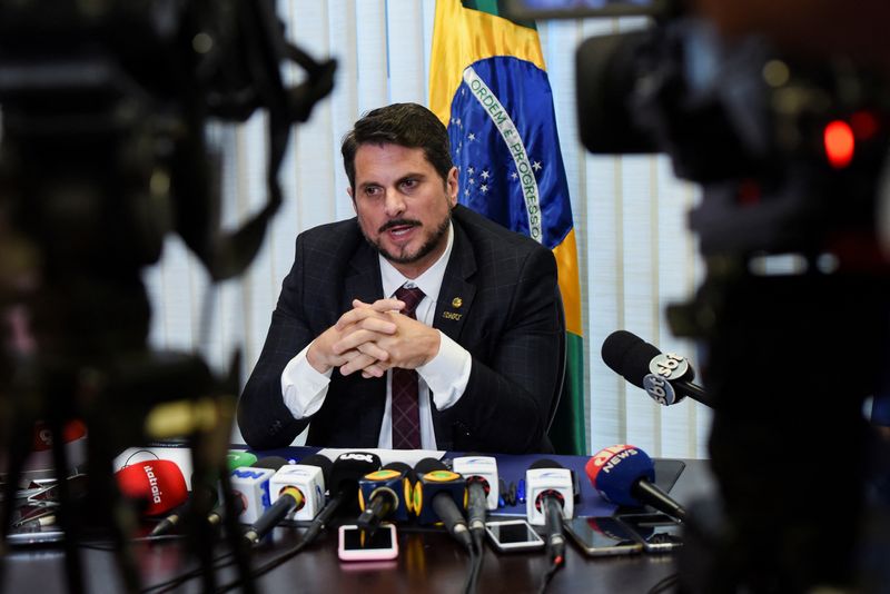 &copy; Reuters. Foto del jueves del senador brasileño Marcos do Val en una rueda de prensa en Brasilia
Feb 2, 2023. REUTERS/Ton Molina 