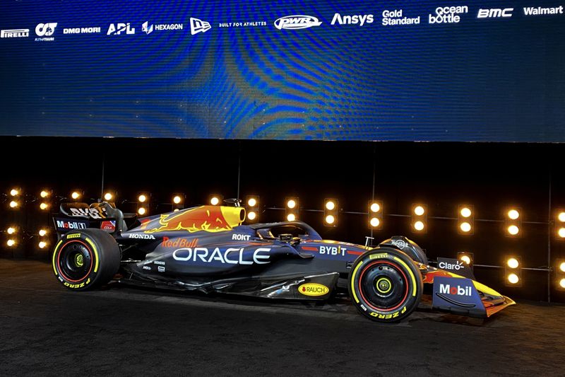 &copy; Reuters. Novo modelo do carro de Fórmula 1 da Red Bull em Nova York 
03/02/2023
REUTERS/Christine Kiernan