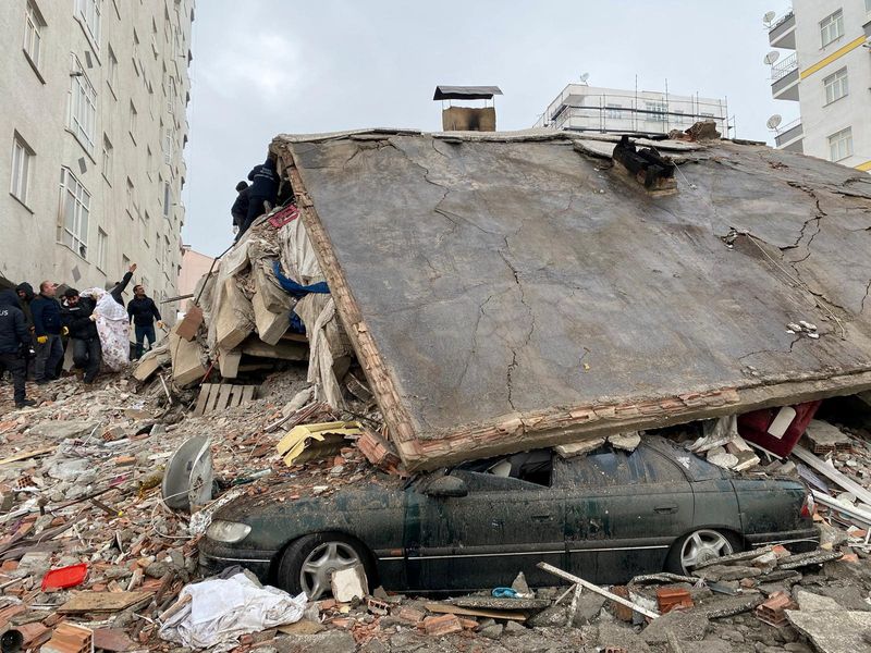 Huge earthquake kills more than 2,200 in Turkey and Syria, bad weather worsens plight