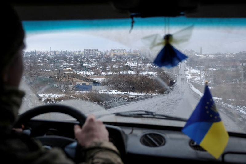 © Reuters. A Ukrainian serviceman drives a car, amid Russia's attack on Ukraine, in Bakhmut, Donetsk region, Ukraine February 2, 2023. REUTERS/Stringer