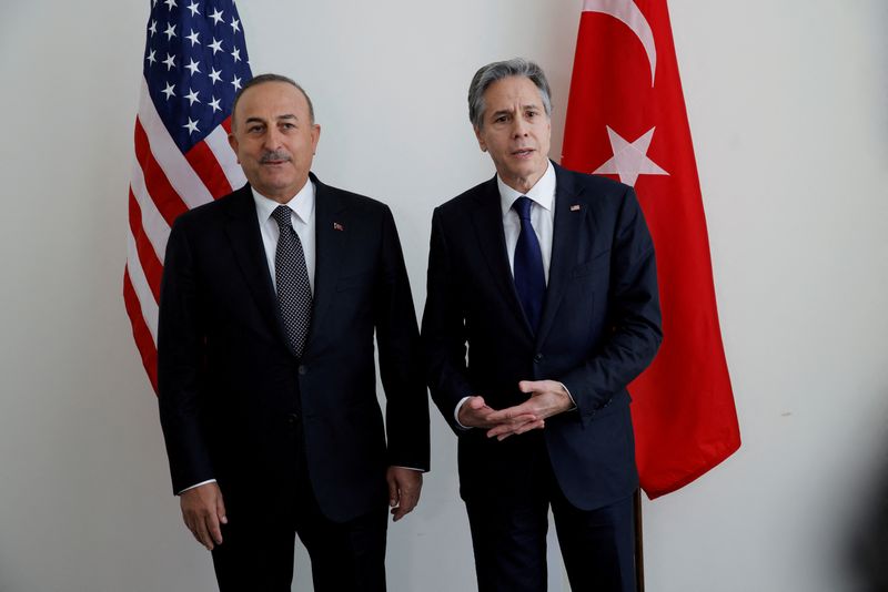 &copy; Reuters. FILE PHOTO: U.S. Secretary of State Antony Blinken meets with Turkish Foreign Minister Mevlut Cavusoglu at United Nations headquarters in New York, U.S., May 18, 2022. REUTERS/Eduardo Munoz/Pool 