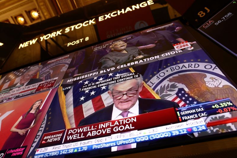 &copy; Reuters. FILE PHOTO: Federal Reserve Board Chairman Jerome Powell appears on a screen on the trading floor of the New York Stock Exchange (NYSE) during a news conference following a Fed rate announcement, in New York City, U.S., February 1, 2023. REUTERS/Andrew Ke