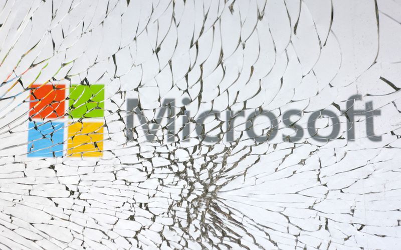 Microsoft Outlook back up for most users after outage