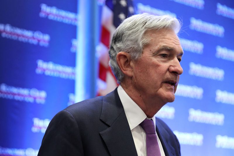 © Reuters. U.S. Federal Reserve Chair Jerome Powell speaks to attendees of a meeting of The Economic Club of Washington, at the Renaissance Hotel in Washington, D.C., U.S., February 7, 2023. REUTERS/Amanda Andrade-Rhoades