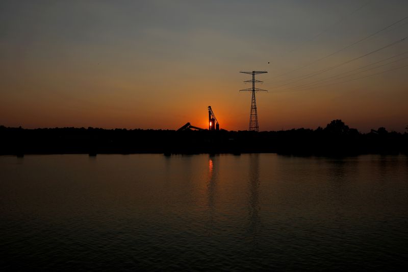 &copy; Reuters. Foto de archivo de una instalación de Bunge en el río Ohio en Owensboro, Kentucky