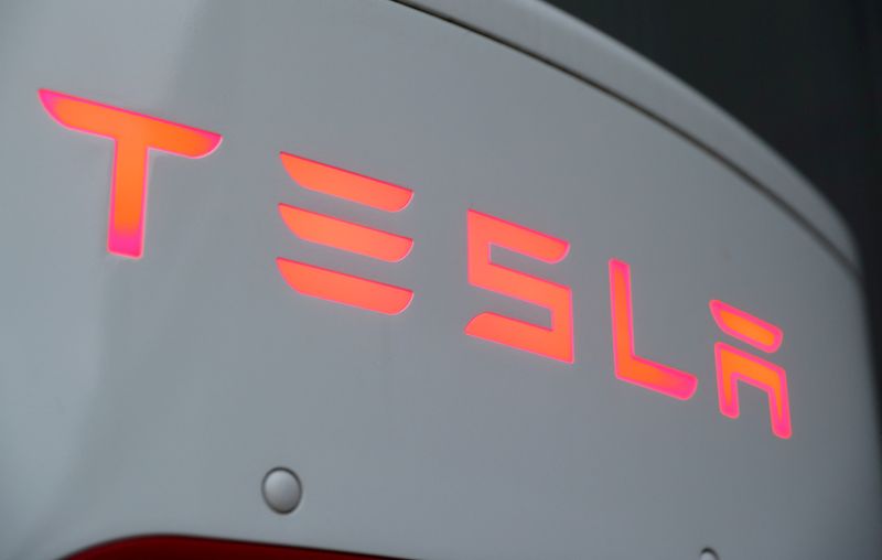 &copy; Reuters. Logotipo da Tesla
21/10/2020
REUTERS/Arnd Wiegmann