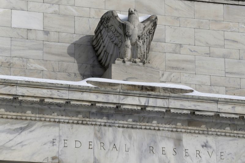 &copy; Reuters. 米ミネアポリス地区連銀のカシュカリ総裁は８日、米国のインフレ率が目標の２％に向けて急速に低下することについて、金融市場は米連邦準備理事会（ＦＲＢ）よりも確信を持っていると